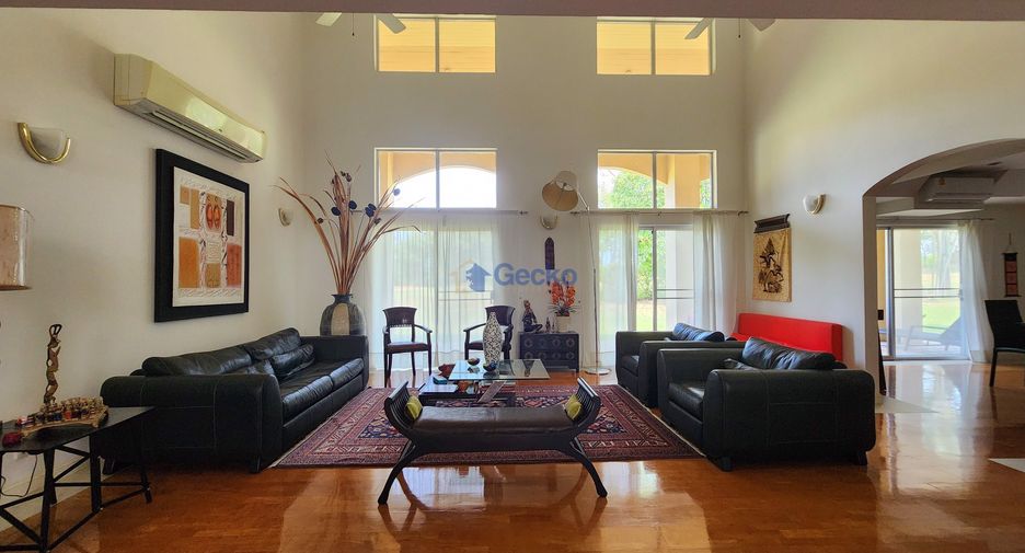 For sale 6 bedrooms house in Si Racha, Chonburi