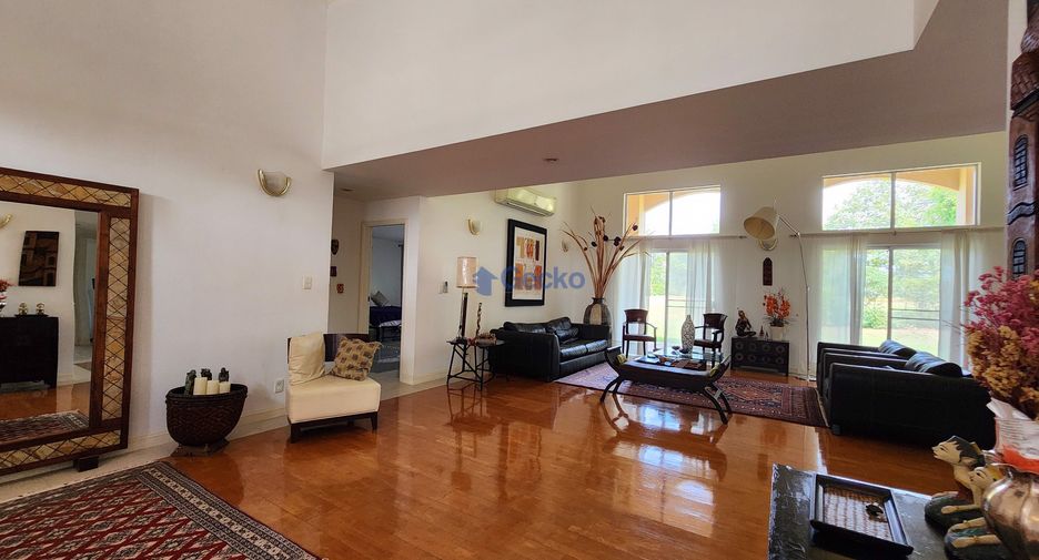 For sale 6 bedrooms house in Si Racha, Chonburi