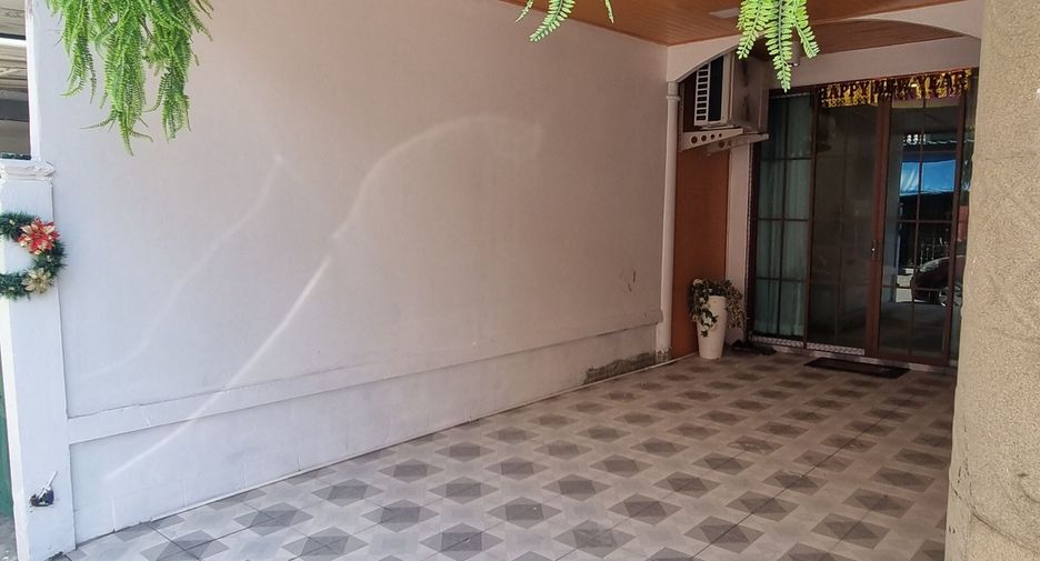 Haus zum Kauf mit 3 Zimmer in Bang Lamung, Chonburi