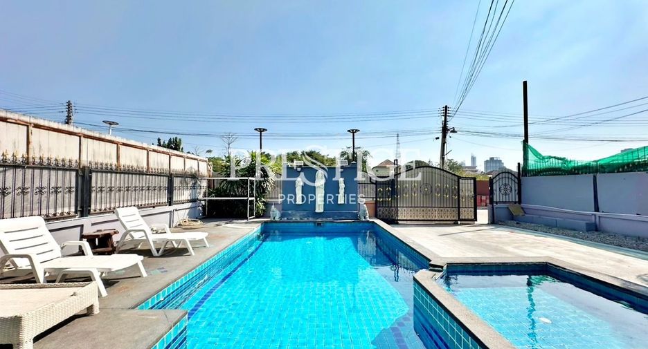 For rent 5 bedrooms house in Bang Lamung, Chonburi