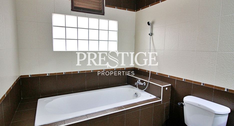 For rent 4 bedrooms house in Bang Lamung, Chonburi