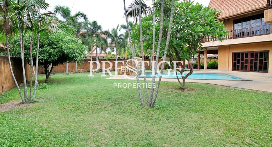 For rent 4 bedrooms house in Bang Lamung, Chonburi