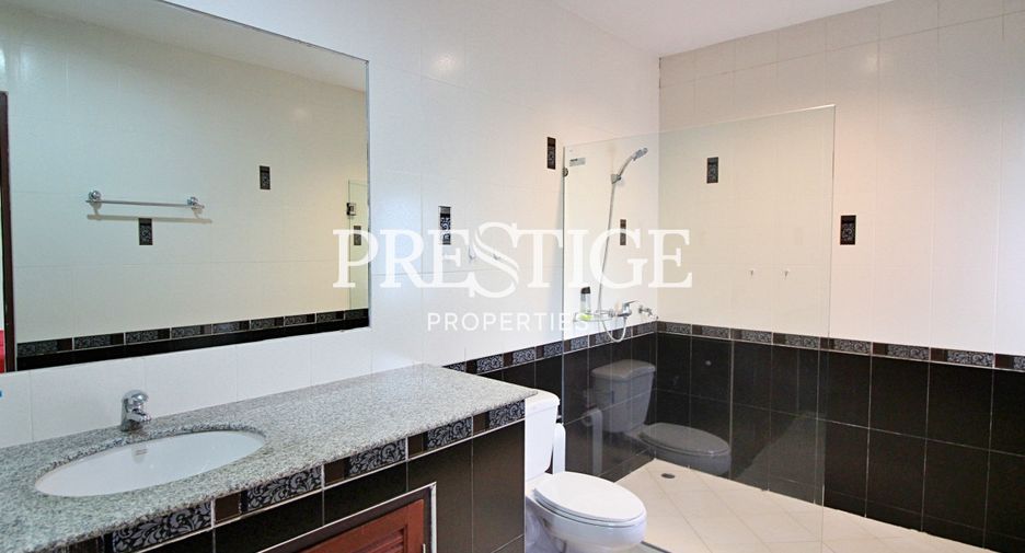 For rent 4 bedrooms house in Bang Lamung, Chonburi