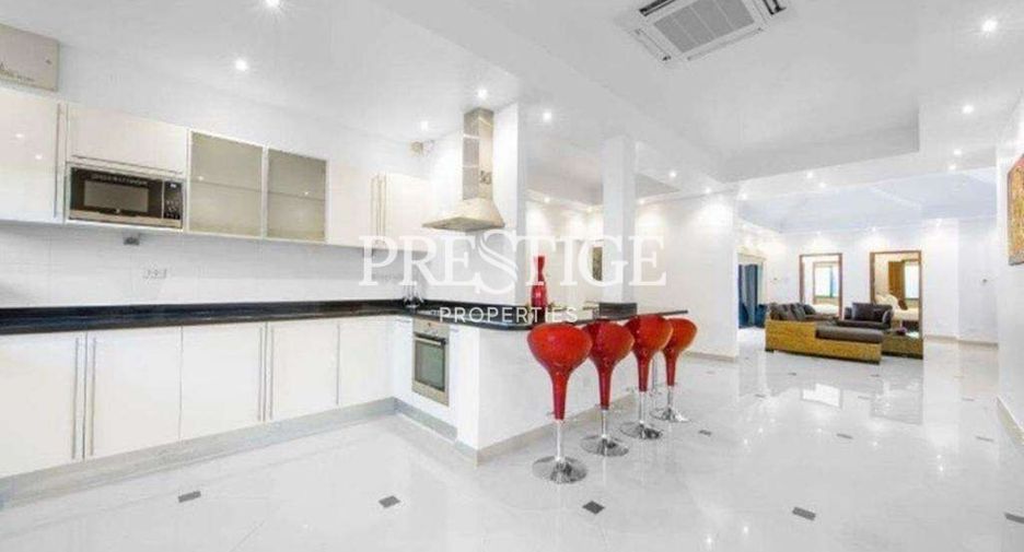 For rent 3 bedrooms house in Jomtien, Pattaya