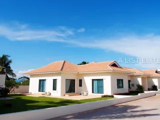 Haus zur Miete mit 4 Zimmer in Bang Lamung, Chonburi