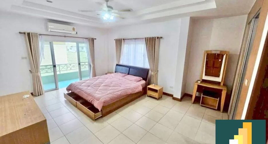 For sale 4 bedrooms house in Bang Lamung, Chonburi