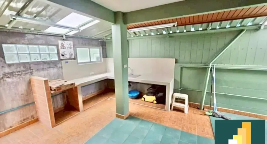 For rent and for sale 4 bedrooms house in Bang Lamung, Chonburi