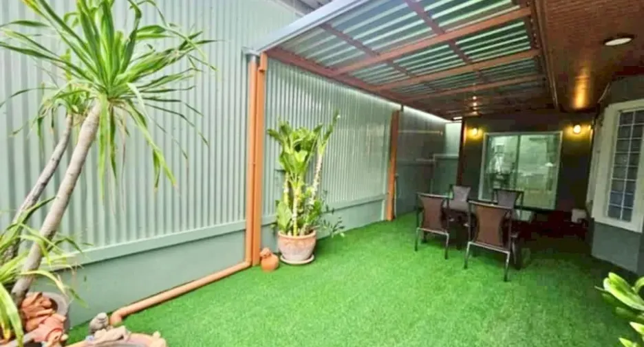 For rent and for sale 4 bedrooms house in Bang Lamung, Chonburi