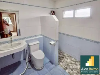 For rent and for sale 4 bedrooms house in Bang Lamung, Chonburi