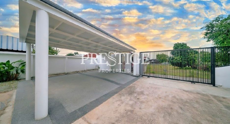 For sale 4 bedrooms house in Bang Lamung, Chonburi