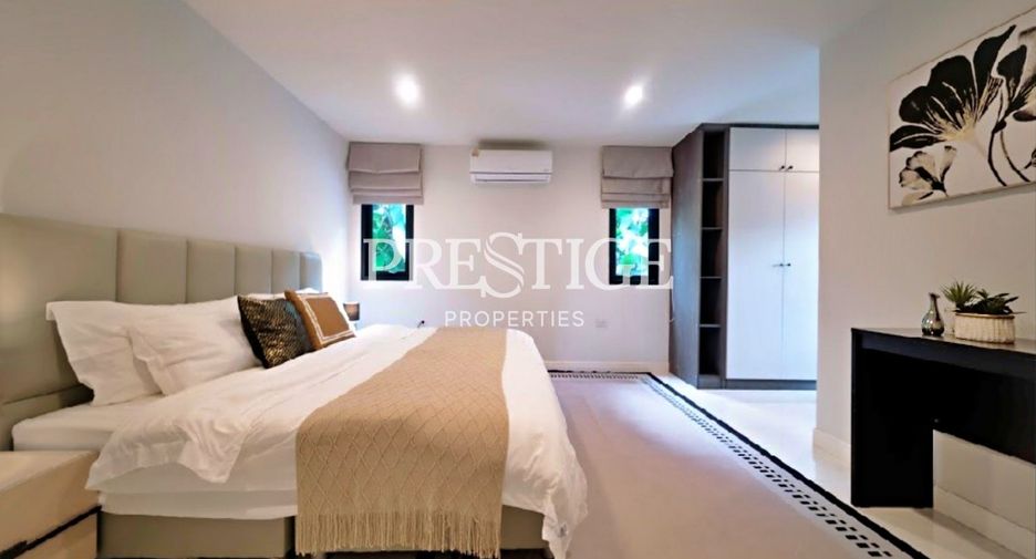 For sale 4 bedrooms house in Bang Lamung, Chonburi