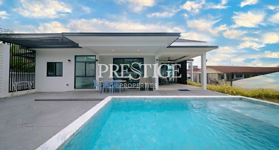 For sale 4 bedrooms house in Bang Lamung, Chonburi