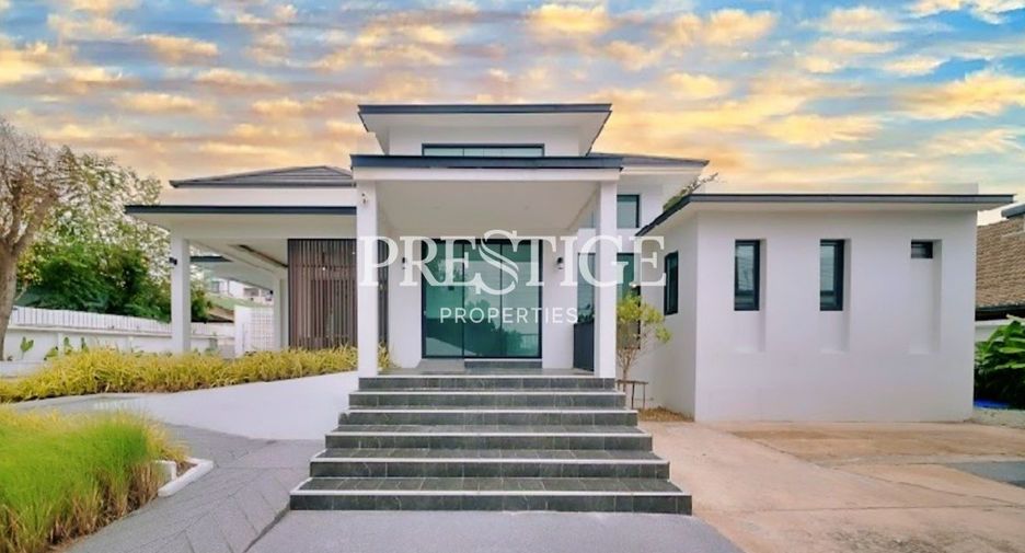 For sale 4 bedrooms house in Bang Lamung, Chonburi