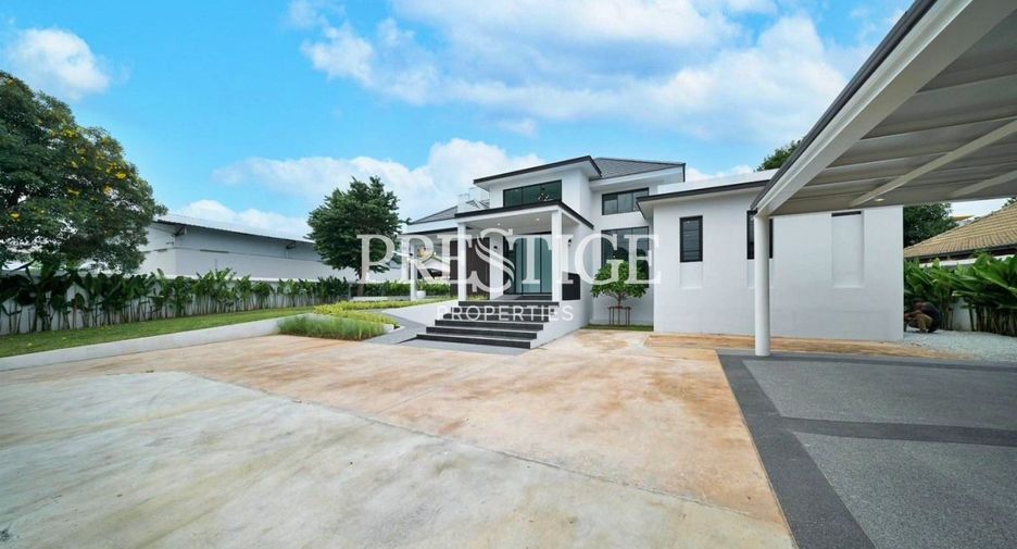 For sale 4 bedrooms house in Bang Lamung, Chonburi