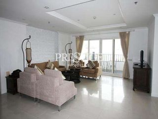For rent 2 bedrooms condo in Bang Lamung, Chonburi