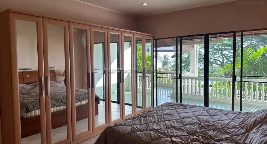 For rent and for sale 2 bedrooms condo in Na Jomtien, Pattaya