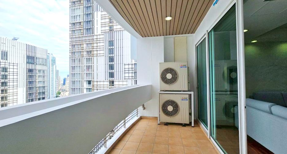 Condo en alquiler de 3 habitaciones en Khlong Toei, Bangkok