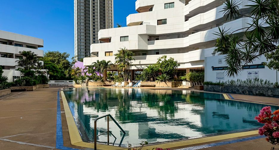 For sale 2 bedrooms condo in Jomtien, Pattaya
