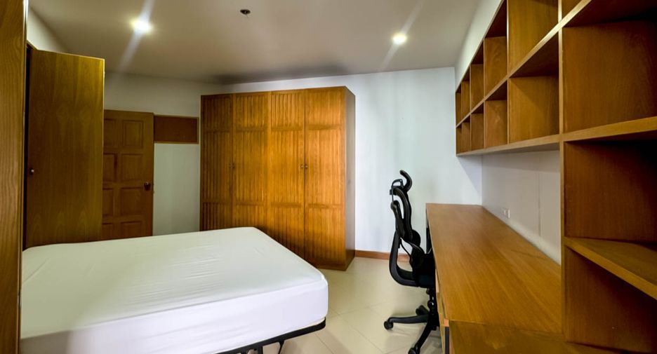 For sale 2 bedrooms condo in Jomtien, Pattaya