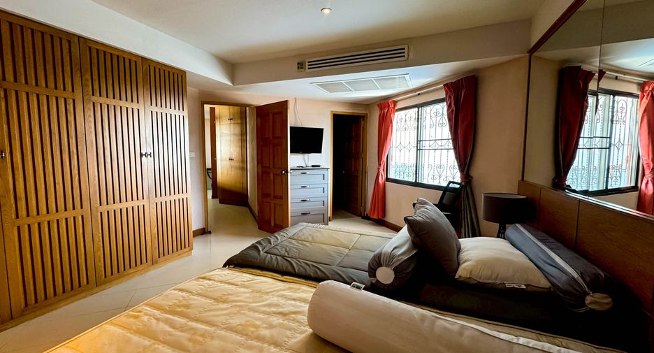 For sale 2 bedrooms condo in Jomtien, Pattaya