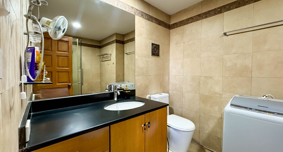 For sale 2 bedrooms condo in Jomtien, Pattaya