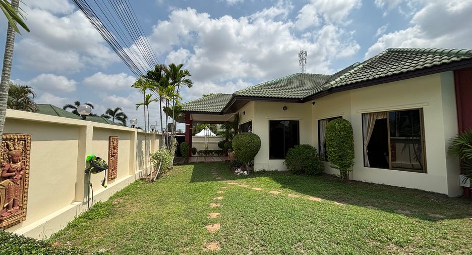 Haus zur Miete mit 3 Zimmer in Bang Lamung, Chonburi