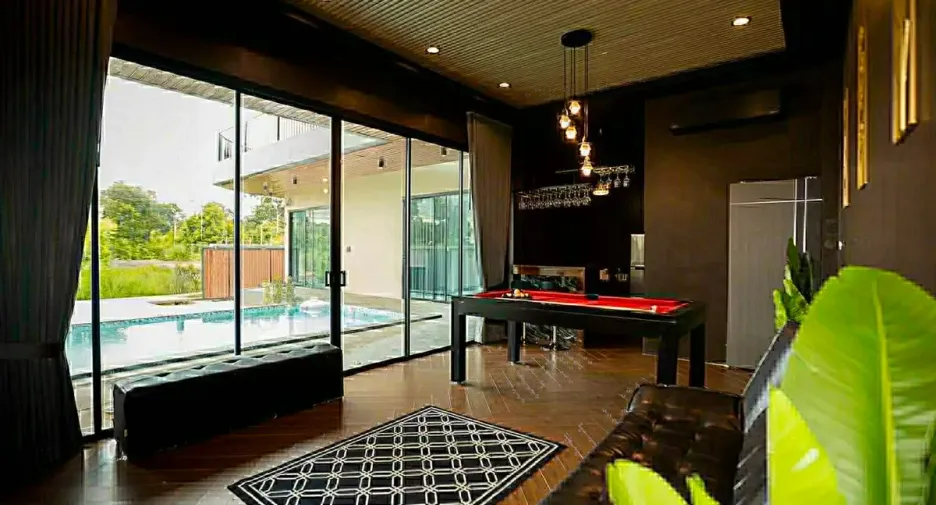 For rent 4 bedrooms house in Bang Lamung, Chonburi