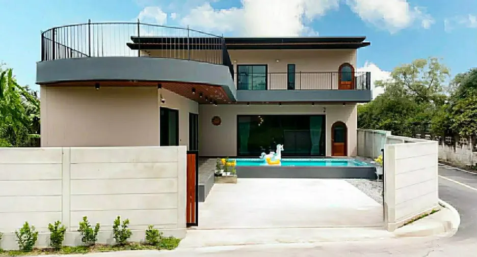 For rent 4 bedrooms house in Bang Lamung, Chonburi