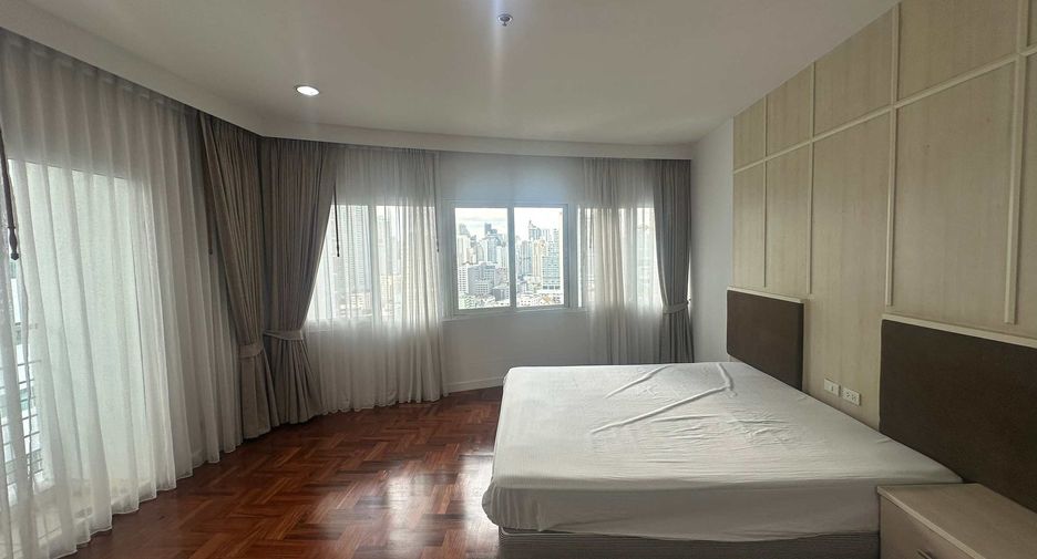 À louer 3 chambres condo à Khlong Toei, Bangkok