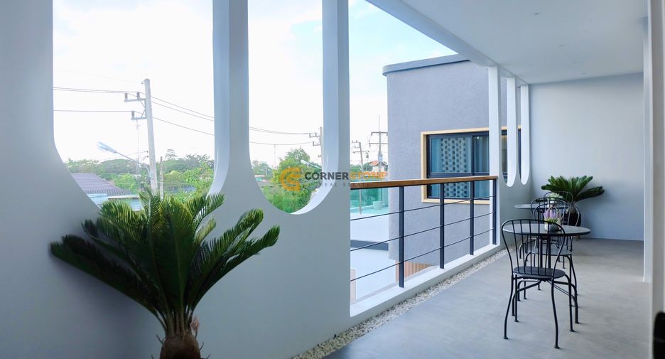 À louer et à vendre 5 chambres maison à Bang Lamung, Chonburi