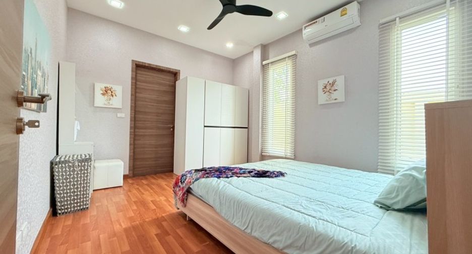 出售 5 卧室 独立屋 在 Bang Lamung, Chon Buri