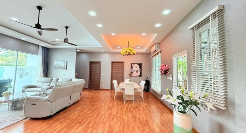 出售 5 卧室 独立屋 在 Bang Lamung, Chon Buri