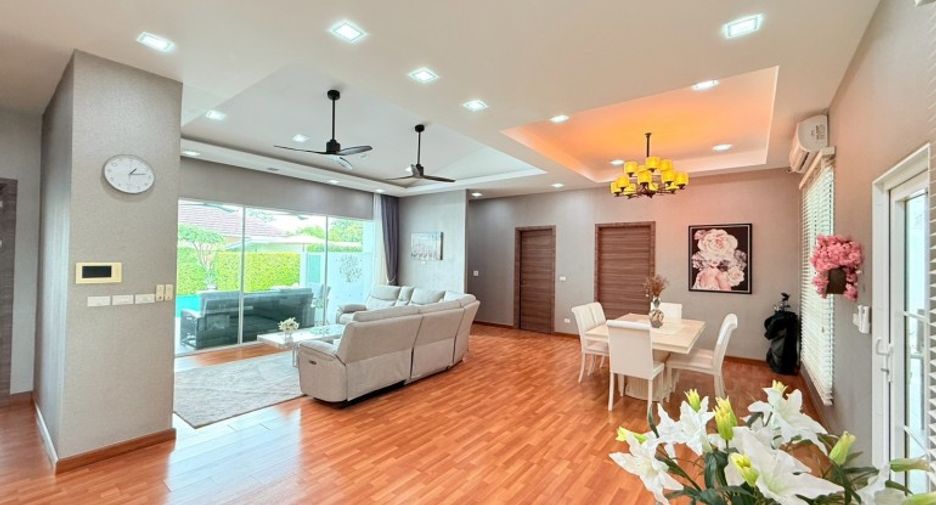 出售 5 卧室 独立屋 在 Bang Lamung, Chon Buri