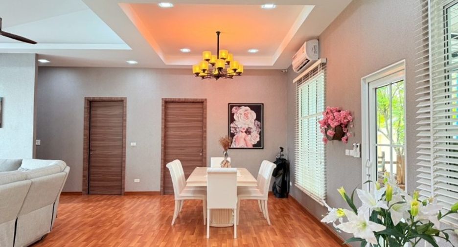 出售 5 卧室 独立屋 在 Bang Lamung, Chon Buri