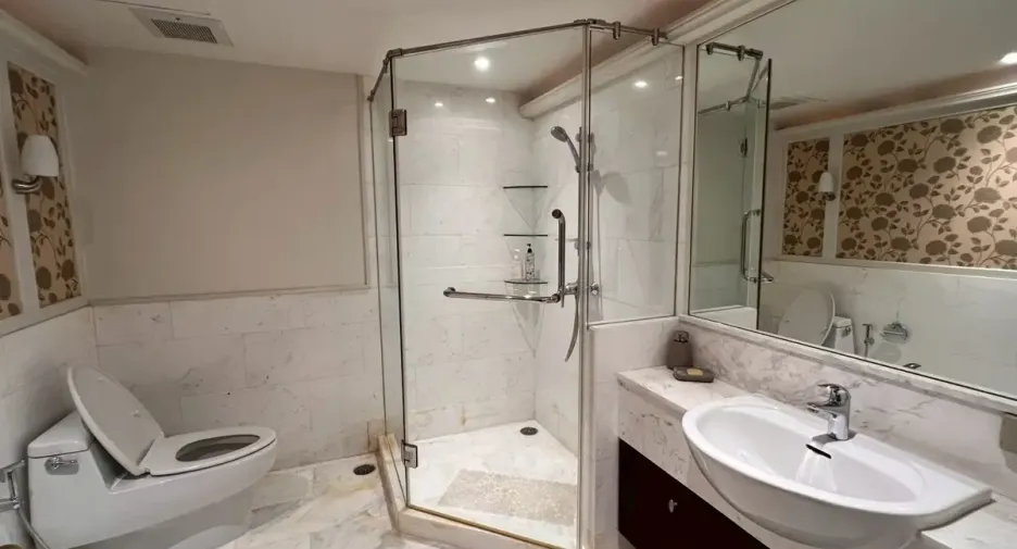 Condo en alquiler de 2 habitaciones en Sathon, Bangkok