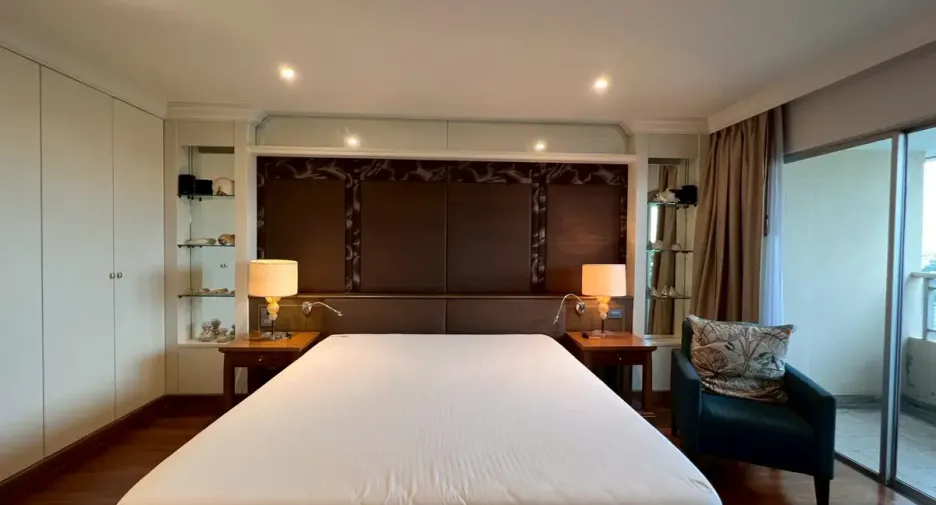 Condo en alquiler de 2 habitaciones en Sathon, Bangkok