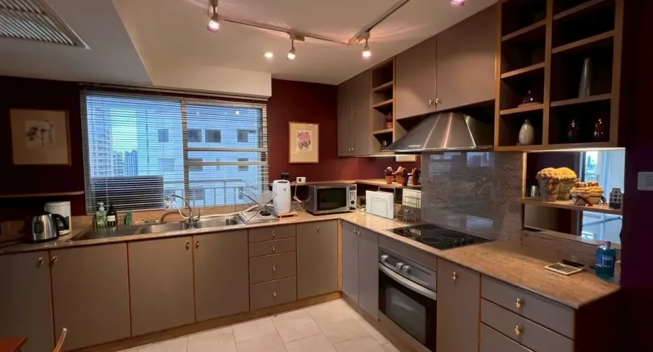 Condo en alquiler de 2 habitaciones en Sathon, Bangkok