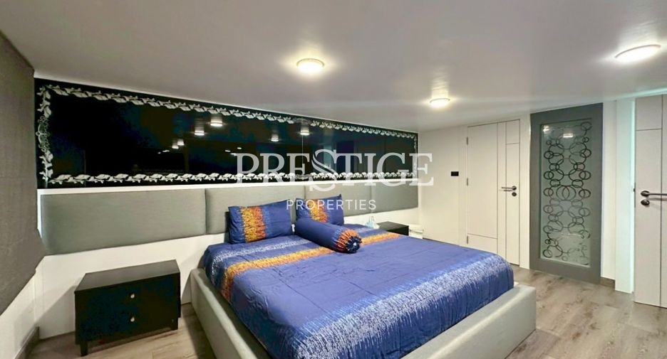 For rent 2 bedrooms condo in Pratumnak, Pattaya