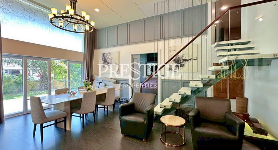 For rent 2 bedrooms condo in Pratumnak, Pattaya
