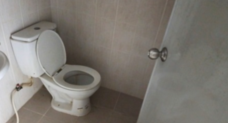 À vendre 2 chambres maison à Mueang Chon Buri, Chonburi