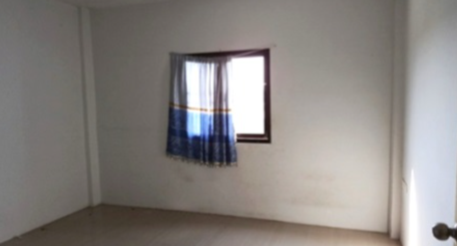 À vendre 2 chambres maison à Mueang Chon Buri, Chonburi