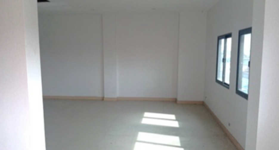 For sale 1 bed retail Space in Prawet, Bangkok