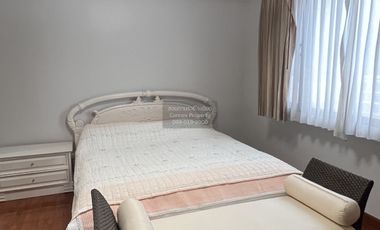 For rent 2 bedrooms condo in Pathum Wan, Bangkok