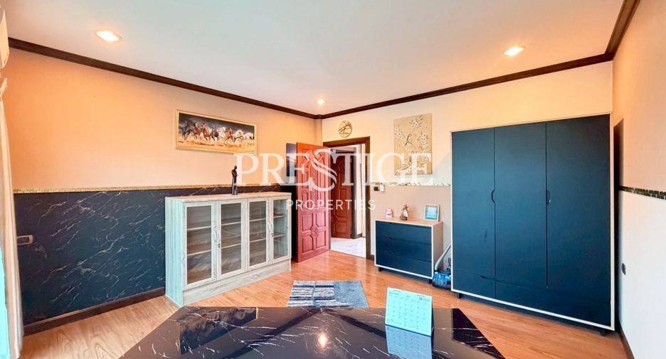 Haus zum Kauf mit 3 Zimmer in Sattahip, Chonburi