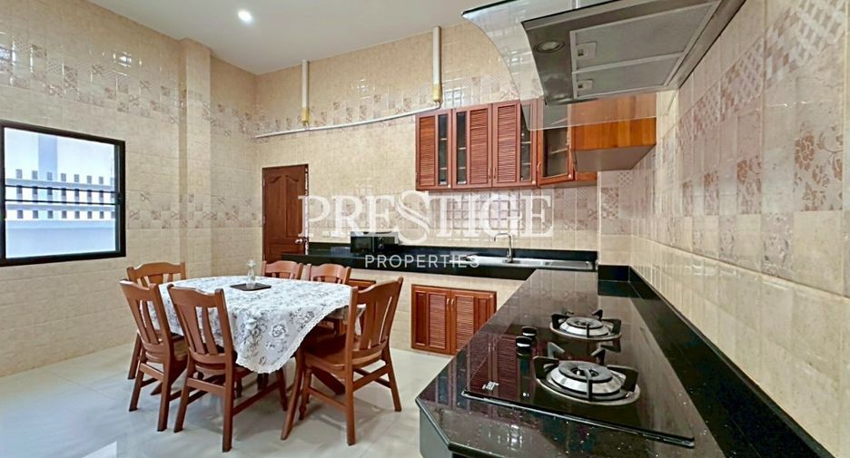 For rent 3 bedrooms house in Bang Lamung, Chonburi