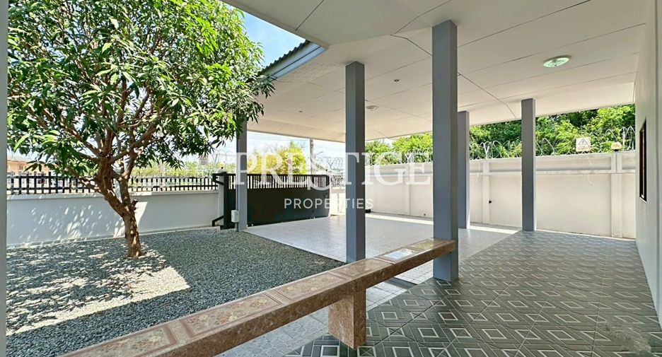 For rent 3 bedrooms house in Bang Lamung, Chonburi