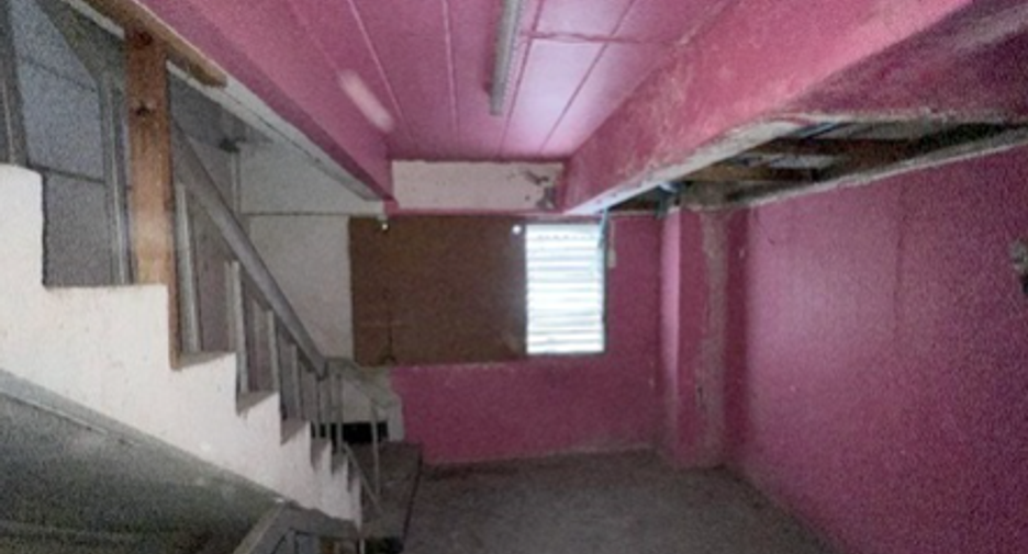 Local comercial en venta de 2 habitaciones en Sattahip, Chonburi