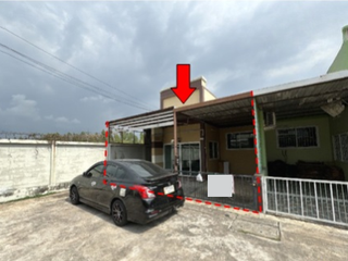 Casa adosada en venta de 2 habitaciones en Si Racha, Chonburi