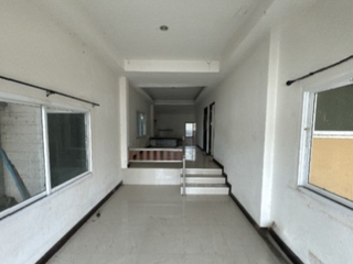 Casa adosada en venta de 2 habitaciones en Si Racha, Chonburi
