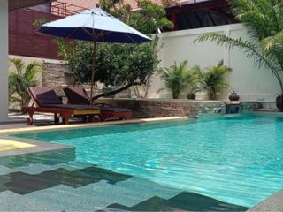 À louer 3 chambres maison à Bang Lamung, Chonburi